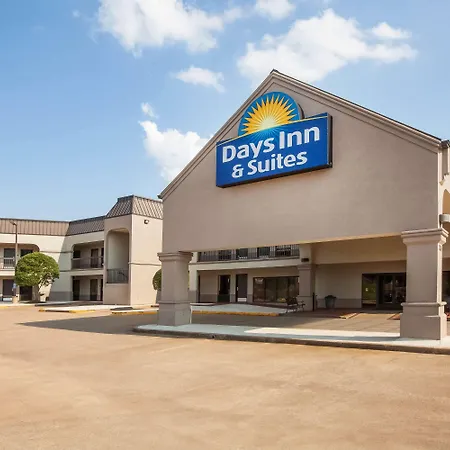 Days Inn & Suites By Wyndham Tyler